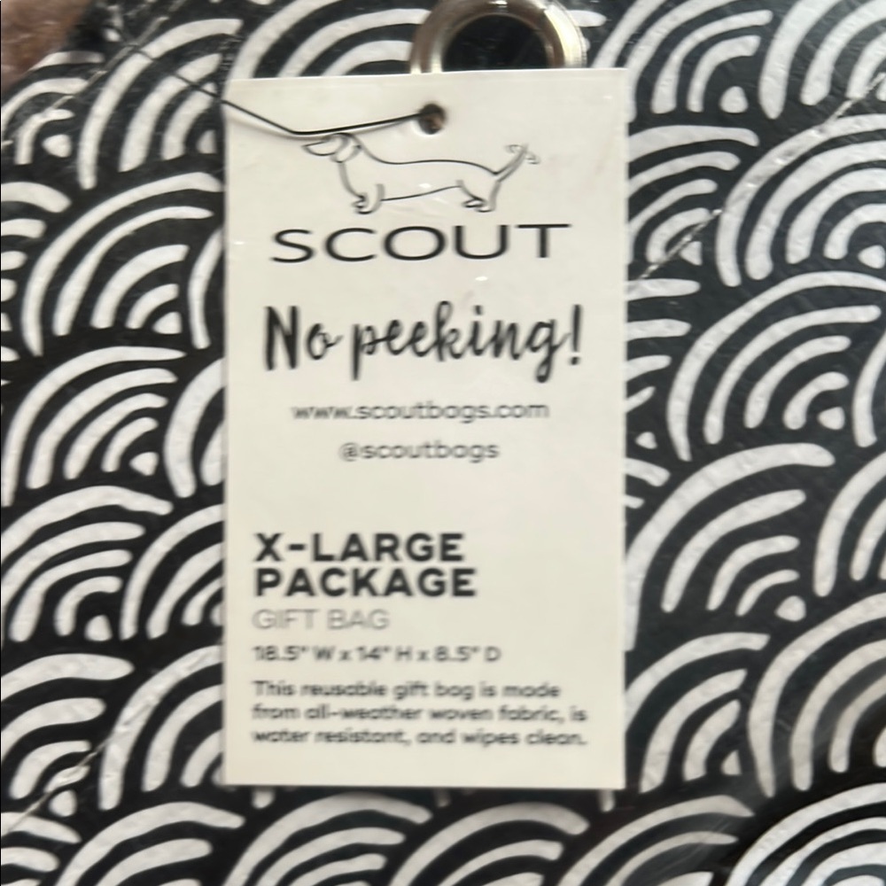 SCOUT Black and White Gift Bag NWT - Picture 3 of 6